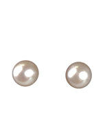 14K Cultured pearl stud earrings