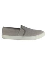 R slip on sneaker