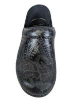 R Tooled Clog