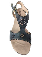 R NWT eyelet ankle strap