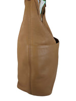 R Leather Hobo